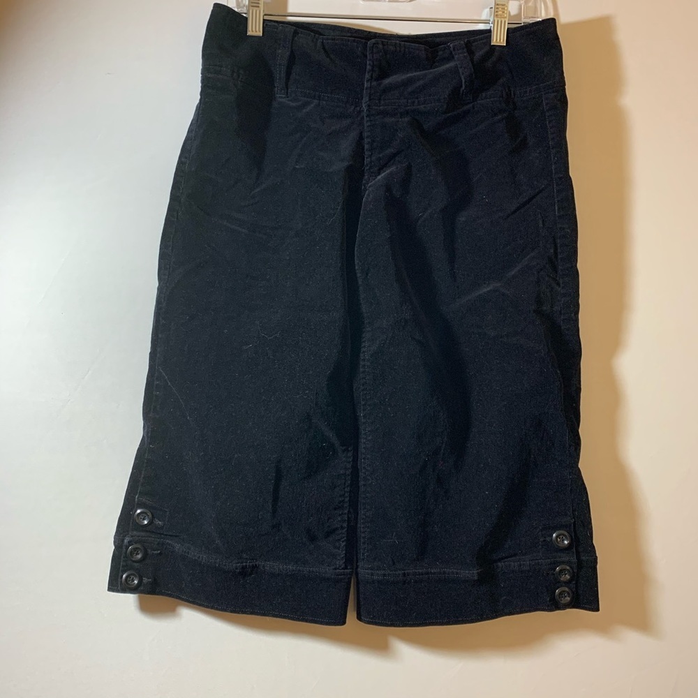 PLUGG Black Corduroy Gauchos Size 7